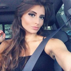 Meet your Posher, Bella